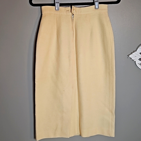 Wool skirt - Picture 3 of 7